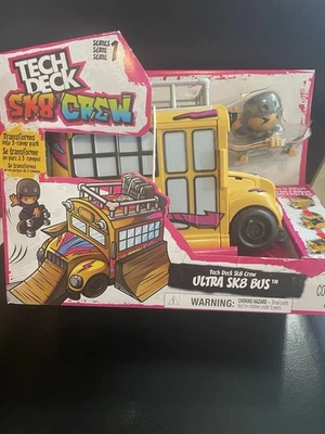 Автобус-трансформер TECH DEC Sk8 Crew 2-в-1 Ultra Sk8 и место для хранения с Mini 5 - Изображение 1 из 3