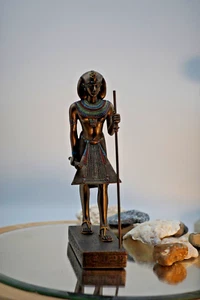Vintage Veronese 2000 Warrior Egyptian Bronzed Figurine Signed - Picture 1 of 13