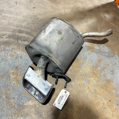 Silenciador trasero derecho sistema de escape Honda Accord 2018-2022 con punta cromada OEM Foto 1 de 4