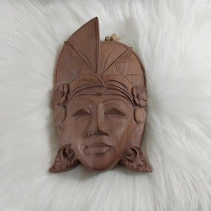 Wooden Head Hand Carved Sculptures Plaques Wall Hanging Vintage Indonesian Style - Picture 1 of 12