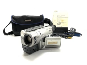 Sony CCD-TRV67E Hi8 Tape Digital Video Camera HANDYCAM Complete Working Set - Picture 1 of 19