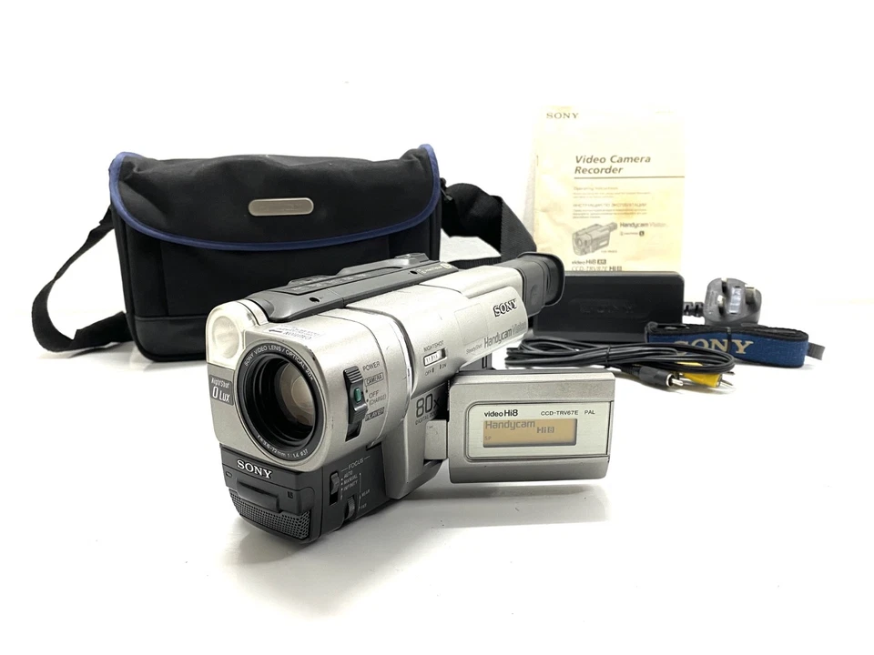 Sony CCD-TRV67E Hi8 Tape Digital Video Camera HANDYCAM Complete Working Set - Image 1 of 4