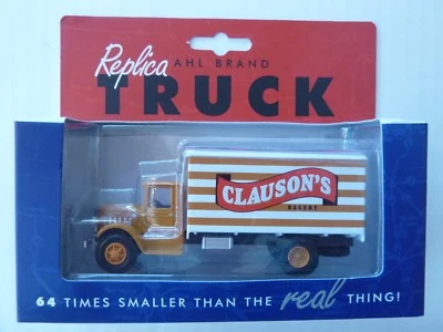 Tonkin Replicas, Mack BM delivery truck, "CLAUSON'S BAKERY" 1:64, Diecast, New - Image 1 of 4