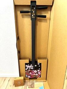 Sangenshi Kikuoka Shamisen Sakura Flower Kojami Sansen Sangen Cypress Compact - Picture 1 of 13