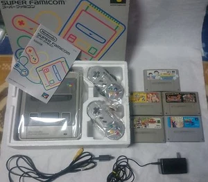 ¡Completo! 5 juegos + sistema de consola Nintendo Super Famicom en caja ¡envío gratuito! - Imagen 1 de 2