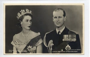 (KLj8068) RPPC,  H.M. The Queen and H.R.H. The Duke of Edinburgh - Picture 1 of 4