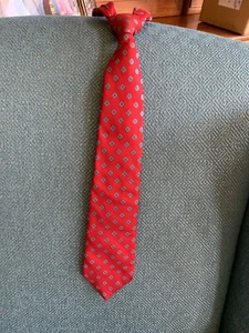 Guy Laroche Men's Classic Red 100% Silk Necktie Paris New York 3.25" - Picture 1 of 2