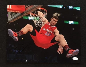 BLAKE GRIFFIN Signed LOS ANGELES CLIPPERS 11X14 Photo - JSA COA GORGEOUS! - Picture 1 of 4