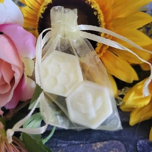 Luxus handgefertigte Seifenbiene & Wabe Hochzeit Gefallen Geschenke Neuheit einzigartig duftend - Bild 1 von 8