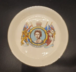 Queen Elizabeth II Silber Jubiläum 51/2" Sovenir Schale von Prinz William Keramik - Bild 1 von 2