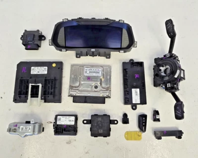 ECU KIT + LOCK SET SKODA OCTAVIA IV NX3 NN3 PV3 06.2020- 04E907309GG 0261S106RG - Image 1 of 4