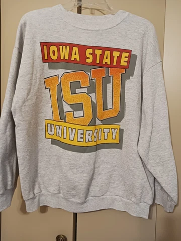 Vintage 1990s Ultimate Sportswear XXL Iowa State University Football Sweatshirt Cover