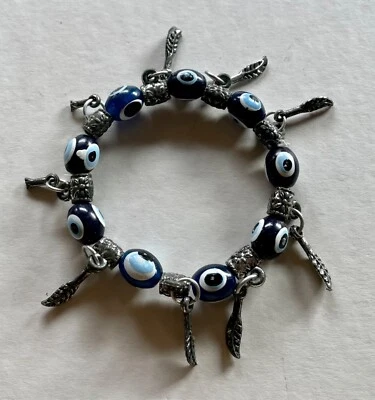 Armband blau silbern, Teile auf Gummiband aufgezogen, einfacher Modeschmuck - Bild 1 von 2