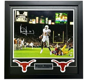Vince Young Autographed Texas Longhorns 16x20 Photo Signed 2006 Rose Framed BAS - Picture 1 of 8