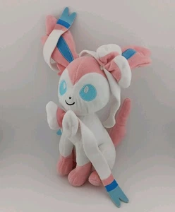 Nintendo / Gamefreak - Pokémon - Sylveon Animal Plush Doll - 8" - Picture 1 of 7