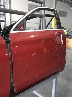 Mercedes-Benz Clase GLC 2019 puerta izquierda roja SUV de 4 puertas 669985 usado 52.000 millas Foto 1 de 2