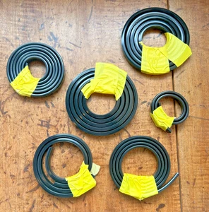 1955 1956 1957 Chevy 2 DR HDTP Tack Strip Set-NEW - Bild 1 von 4