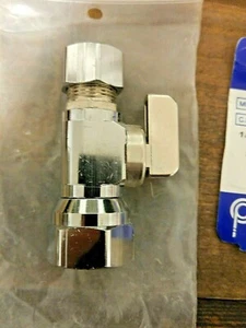 1/4 TURN BALL VALVE 1/2 FIP X 1/2 OD STRAIGHT STOP - Picture 1 of 4