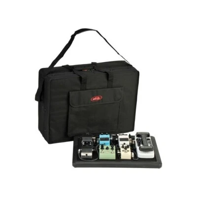 SKB Cases 1SKB-PS-8PRO PS-8PRO Pedalera Alimentada con Estuche Blando UPC789270991712 Foto 1 de 3