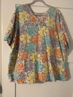 321 Scrubs Scrub Top size 3XL-Pastel Flowers.  - Image 1 of 3