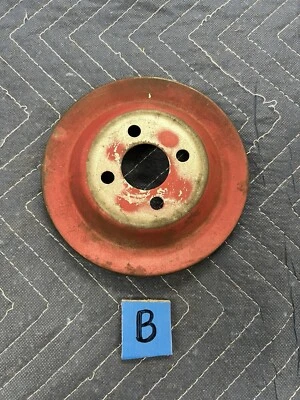 Volvo 240 242 244 245 Water Pump & Fan Belt Pulley OEM #3919E Foto 1 de 4