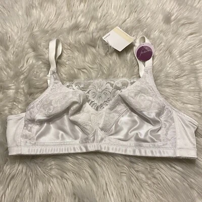 Amoena 40A Bra White Mastectomy Isabel Wire Free Camisole Back Closure 2118 NEW - Image 1 of 4