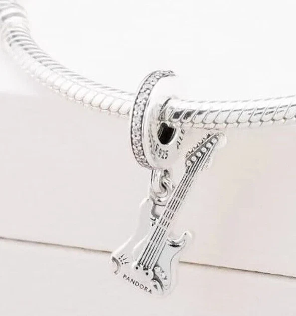 NUEVO Auténtico Pandora GUITARRA ELÉCTRICA Música Dije 78788C01 Foto 1 de 1