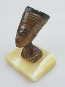 Vintage Ägyptische Büste, Nofretete, kupferfarbenes Metall, Marmorsockel - Bild 1 von 12