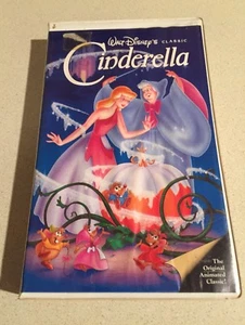 ✨REDUCED✨Vintage Disney's Cinderella Black Diamond Classic 1988 VHS 410-RARE - Picture 1 of 9