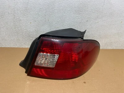 2000 - 2003 Mercury Sable Sedan passageiro direito lanterna traseira lateral direita fabricante de equipamento original H0830 PS - Imagem 1 de 4