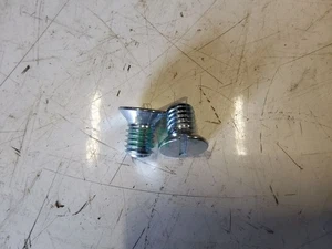 Land Rover Series Brake Drum Grub Screw X2 1510 - Picture 1 of 3