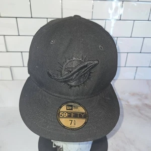 Cappello berretto uomo aderente New Era 59FIFTY NFL Miami Dolphins oscurato taglia 7 5/8 - Foto 1 di 11