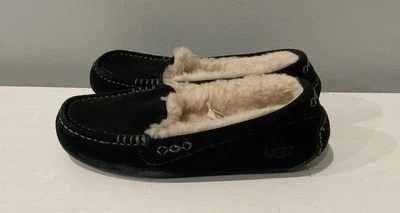 Zapatillas mocasín negras de gamuza de cuero talla 6 Ugg Ansley 1106878 para mujer Foto 1 de 4