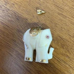 Vintage 14k Gold Lucky Elephant Good Luck Charm Pendant With Ruby Eye For Repair - Picture 1 of 8