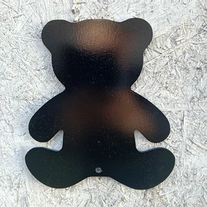 2x 20cm x 19cm HOLZ TEDDYBÄR FIGUR IN SCHWARZ ZUR WANDMONTAGE IN HAUS ODER GARTEN. - Bild 1 von 1