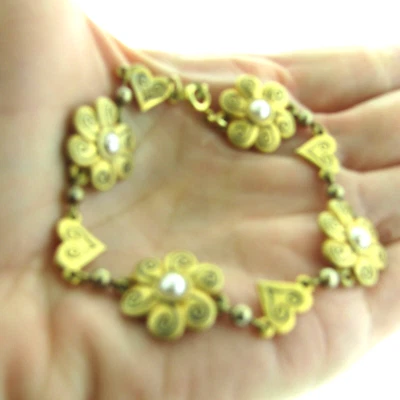 Pulsera con dije de corazón de amor flor de perlas vintage de 0,5*6,5 pulgadas Foto 1 de 4