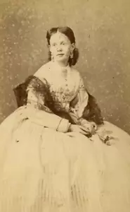 CDV Photo – Princess Isabella & Prince of Girgenti – Spanish Royalty c.1870 - Picture 1 of 8
