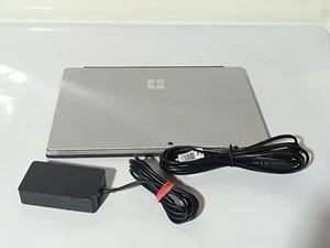 Microsoft Surface Pro 5 1796 I5-7300U/ 8GB/ 256GB 12,3" Win10  _1,33_6 - Bild 1 von 9