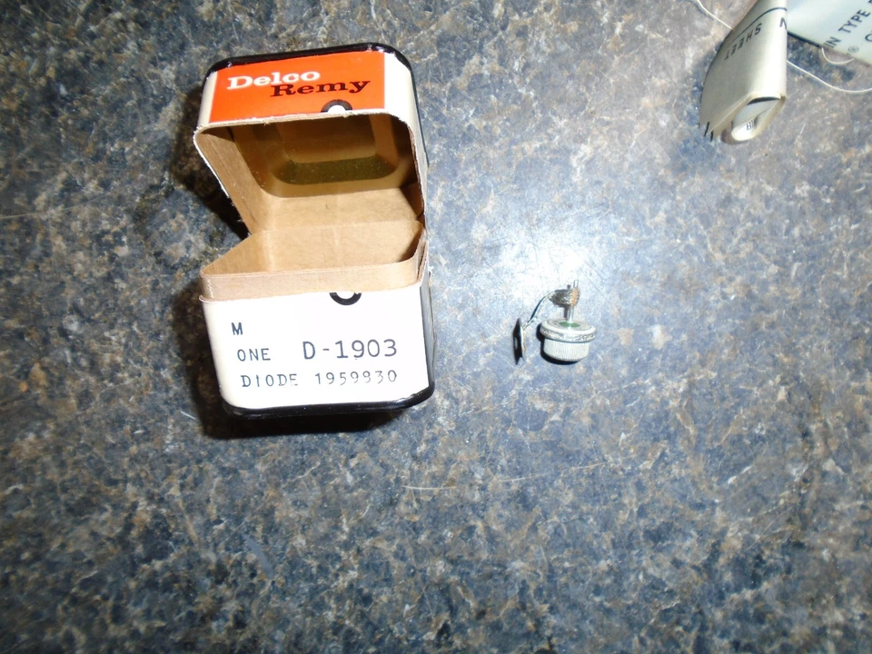 НОВЫЙ ИЗ СТАРЫХ ЗАПАСОВ BUICK, PONTIAC, CHEVROLET, OLDSMOBILE 1963-64 DELCO-REMY ALT. ДИОД #1959830 b - Изображение 1 из 1
