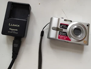 Panasonic Lumix FX10 DMC-FX10 Silver 6.0MP Compact Digital Camera Tested Working - Picture 1 of 11