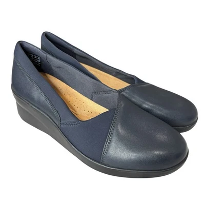 Clarks Suttyn Walk Wedge Azul Marino Cuero Zapato Cómodo Talla 8.5 Punta Redonda NUEVO Foto 1 de 4