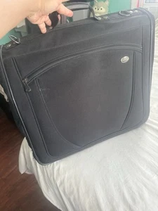 American Tourister 42"X 22” Suit/Garment Bag/Luggage/Travel Bi-fold - Picture 1 of 3