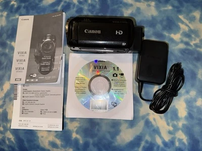 Canon Vixia Digital Video Camcorder HF R400 (WORKS GREAT) - Image 1 of 4