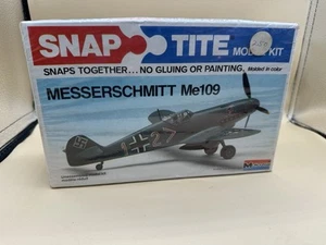 Monogram 1/72 Snap Tite Messerschmitt Me109 Model Kit #1002 - Bild 1 von 2