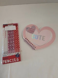 Valentine's Day 10 Count Cupcakes Pencils & Heart Shape Notebook BNWT! - Picture 1 of 6