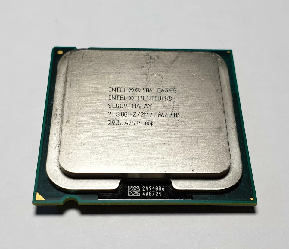 Intel Pentium E6300 2.8 GHz 2.80GHZ/2M/1066, SLGU9 Socket 775 - Image 1 of 1
