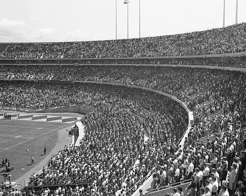Oakland Raiders OAKLAND COLISEUM Glossy 8x10 Photo Stadium Poster Opening Day Cover