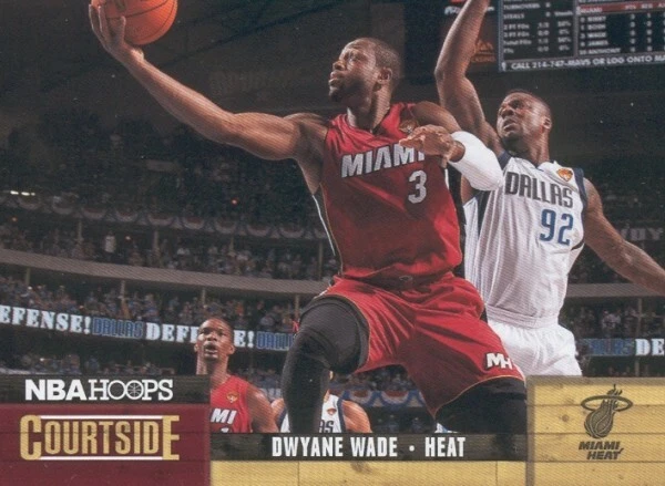 2011-12 Panini NBA Hoops Courtside #10 Dwyane Wade Miami Heat NM Insert - Image 1 of 2