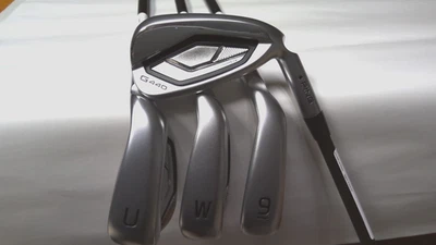 JUEGO DE PLANCHA PING G440 8-PW,UW / PUNTO NEGRO / PING ALTA CB AWT REGULAR FLEX GRAFITO Foto 1 de 4