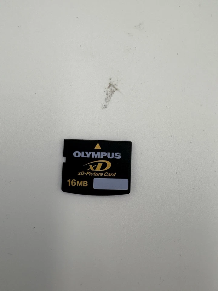 xD Picture Memory Card 16MB Olympus. - Image 1 of 1